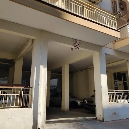 Homestay Shared Apartment, In The Centre With Free P Cars